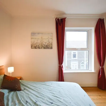 Charming 1 Bedroom In St George 布里斯托
