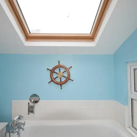 Holiday home Charming 1 Bedroom In St George *